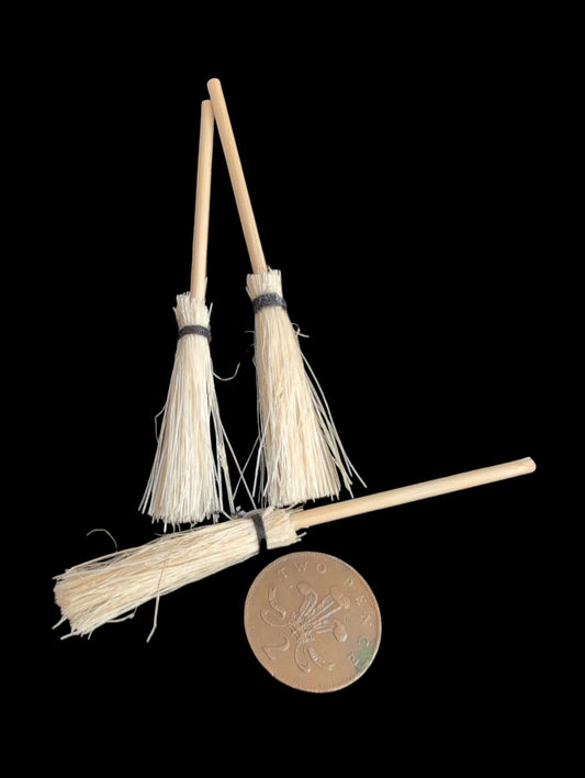 Broom, Sweeping Brush - Dollhouse Accessories Mini Witches Halloween 12 scale