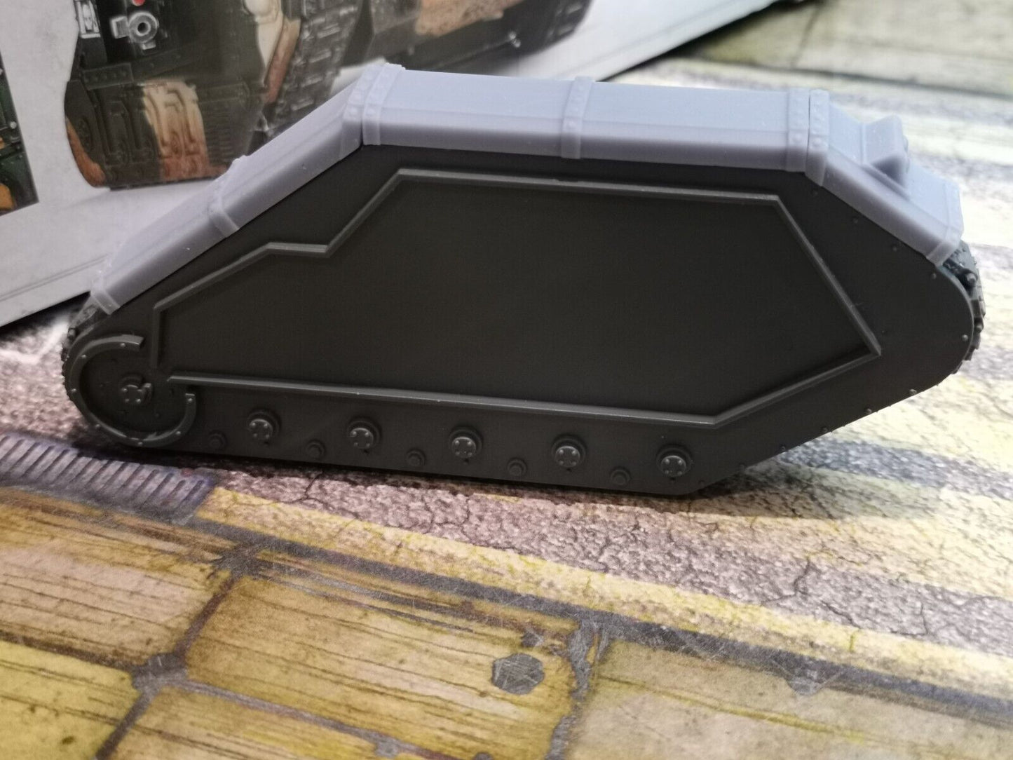 28mm Track Guards Set Compatible WH Leman Russ Tank - 10 pack - With Lights