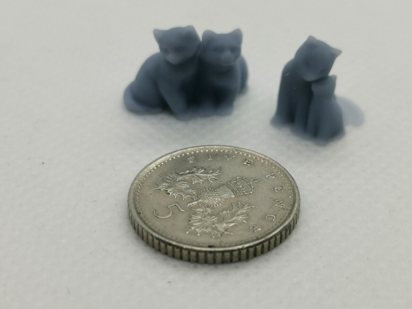 14 x Miniature ornaments for dolls house, dog cat animals (suit 12th scale etc)