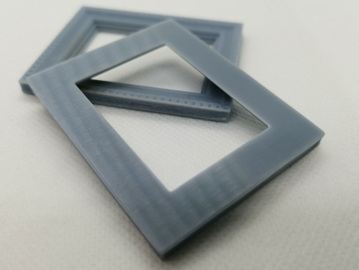 2 X Rectangle Miniature Picture Frames Miniature Dolls House (6cm x 5cm)