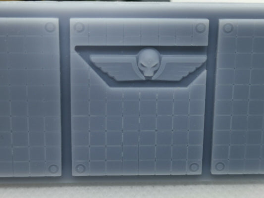 Extra Armour Side Panels with Skull compatible with WH 40 Chimera / 28mm