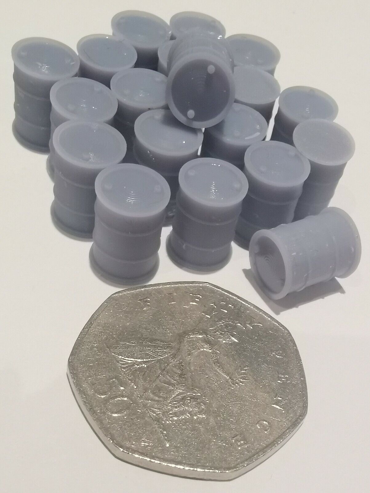 20 x Oil Drums OO Gauge Model Railway Scenery Black or Grey Industrial Models