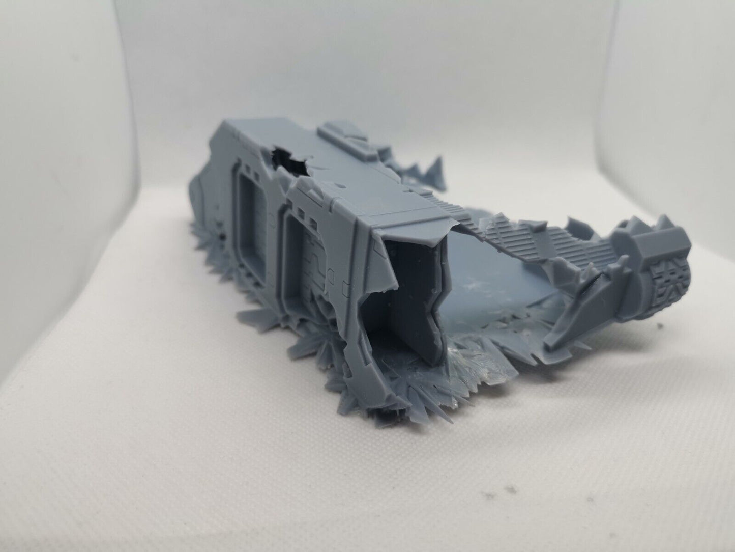 Land Raider Wreck Terrain 28mm Miniature Scenery - wargames table top gaming