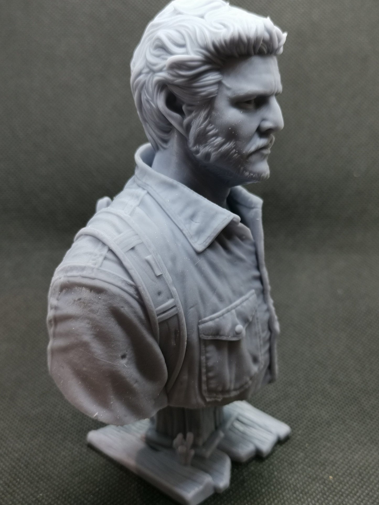 Joel Miller - The Last of Us Bust by Eastman - 4" to 7" high quality resin print