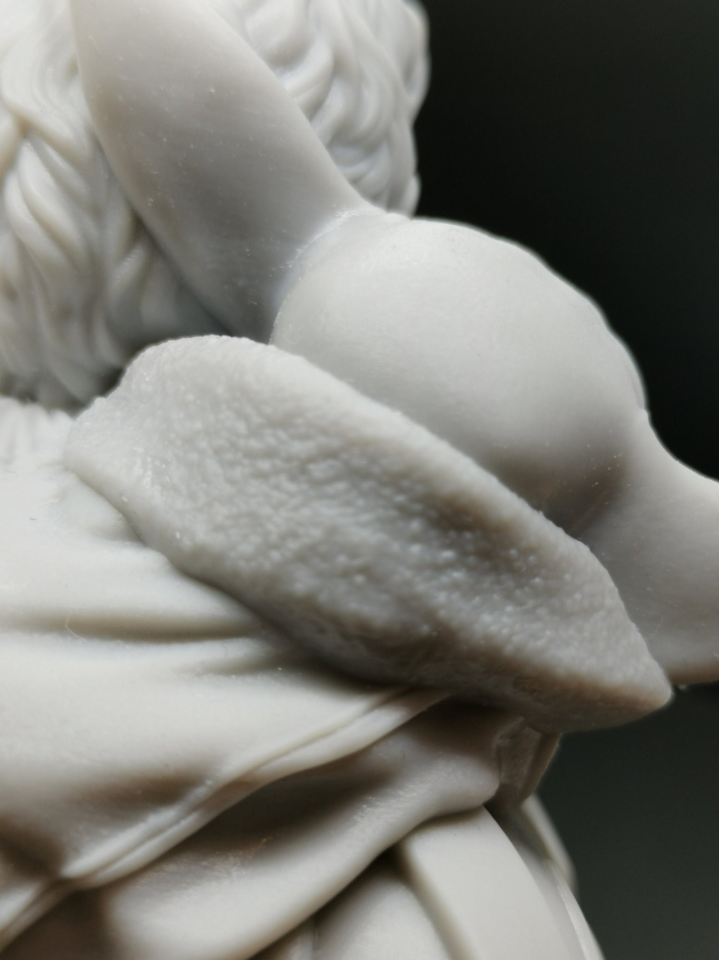 Din Djarin & Grogu Bust - Fan Art - Resin 3D Printed - 4" to 7" (102mm - 177mm)