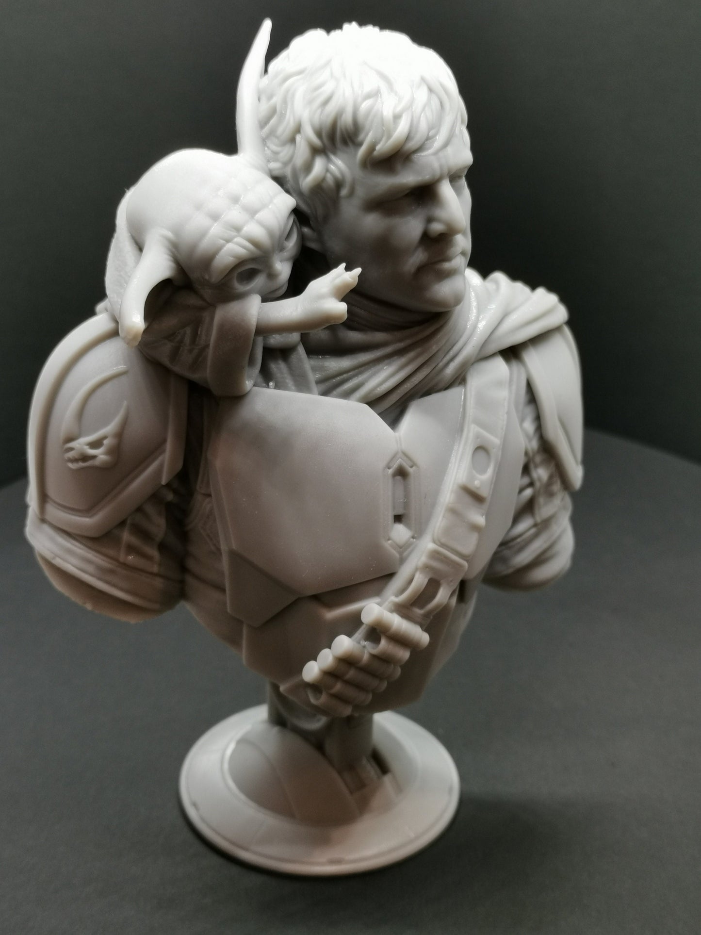 Din Djarin & Grogu Bust - Fan Art - Resin 3D Printed - 4" to 7" (102mm - 177mm)