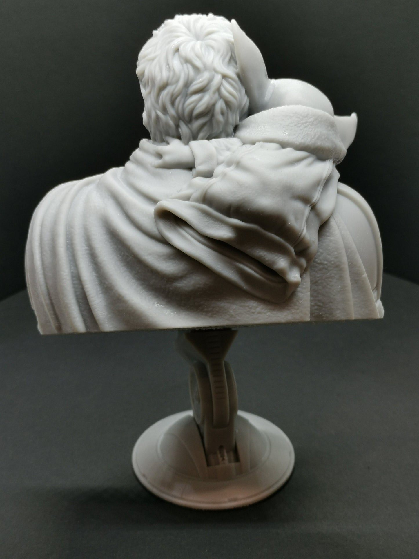 Din Djarin & Grogu Bust - Fan Art - Resin 3D Printed - 4" to 7" (102mm - 177mm)