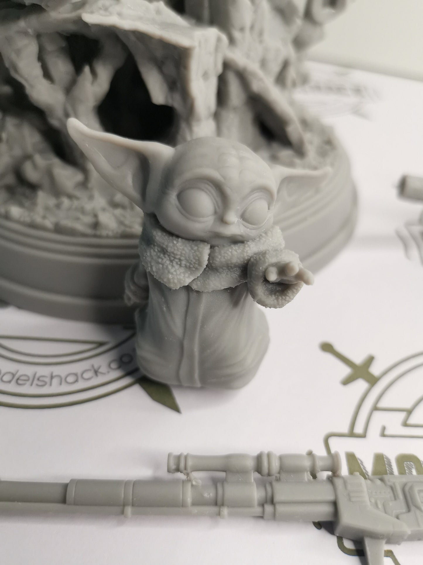 Mandalorian & Grogu Fan Art 3D Printed Model 1:8 scale (245mm)