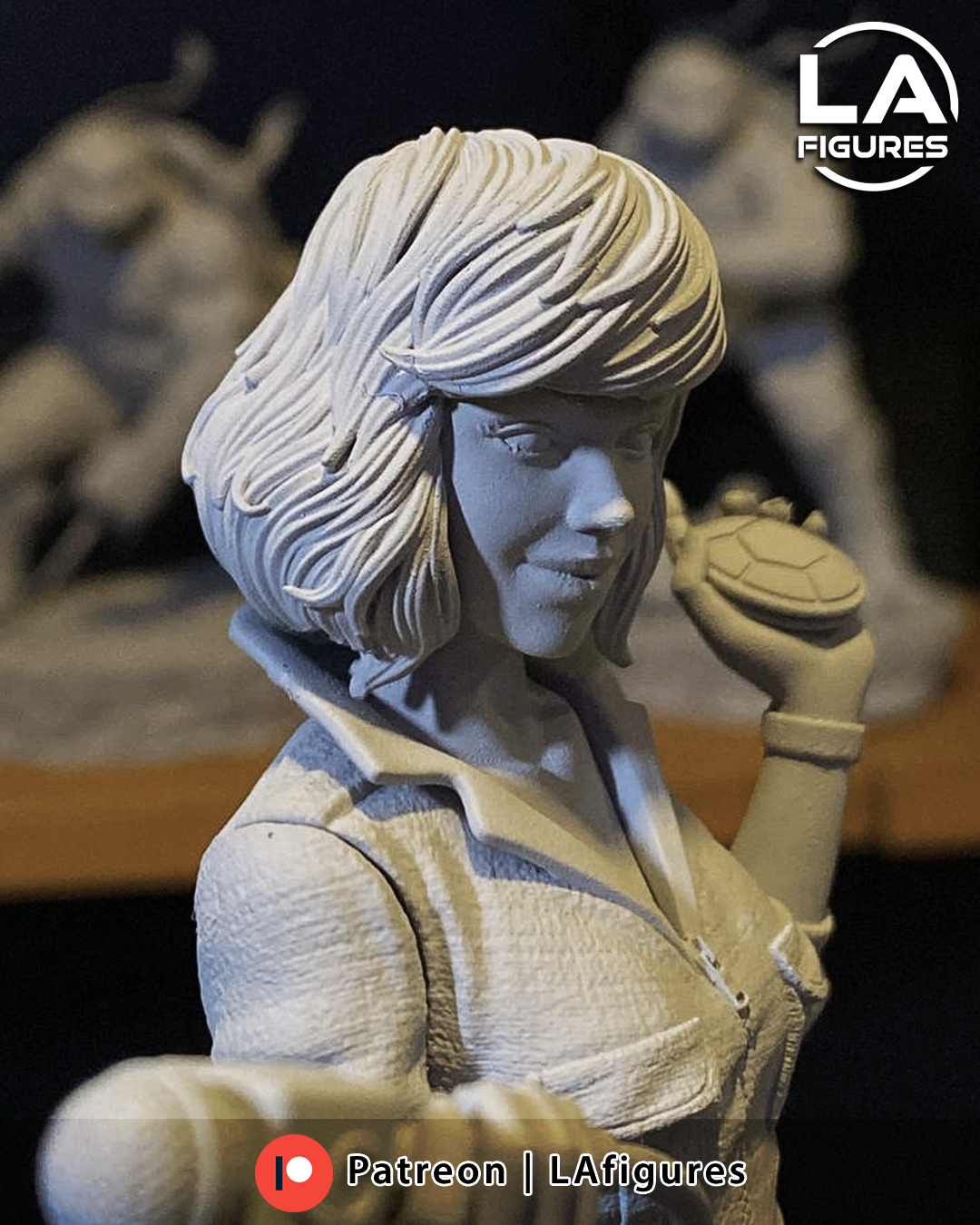 April O'Neil (TMNT) Statue - Fan Art 10 Scale (210mm) 3D Print Kit