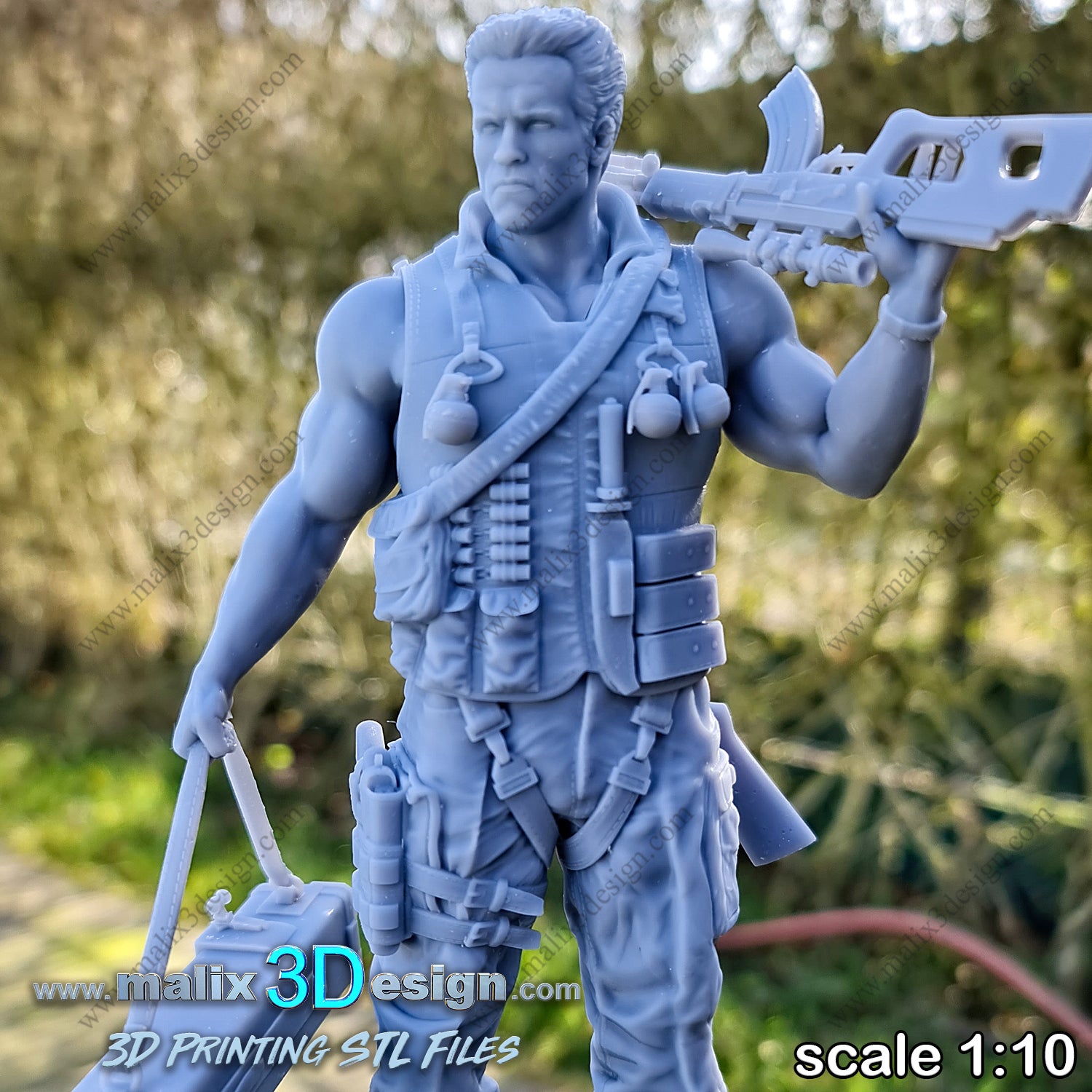 Commando Statue - 3D Printed Model 8, 10 & 16th scale