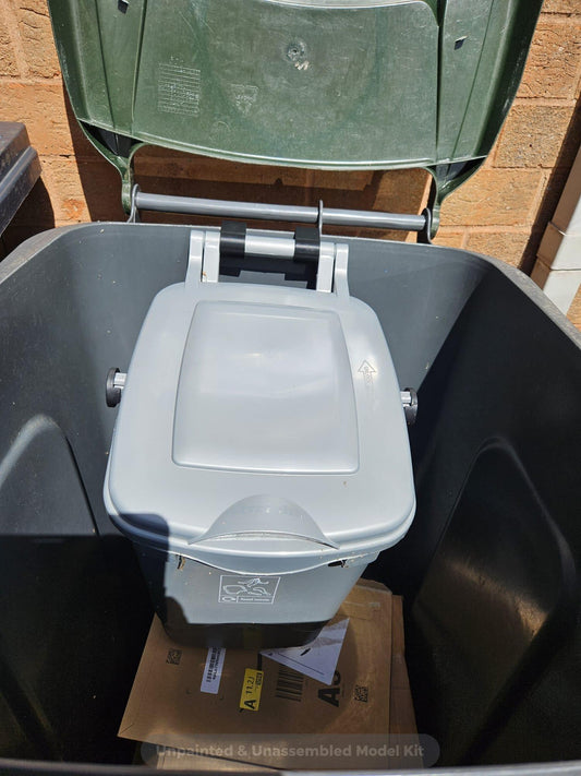 Food Waste Bin Clips - Bin Holder / Caddy Hook to put inside bin