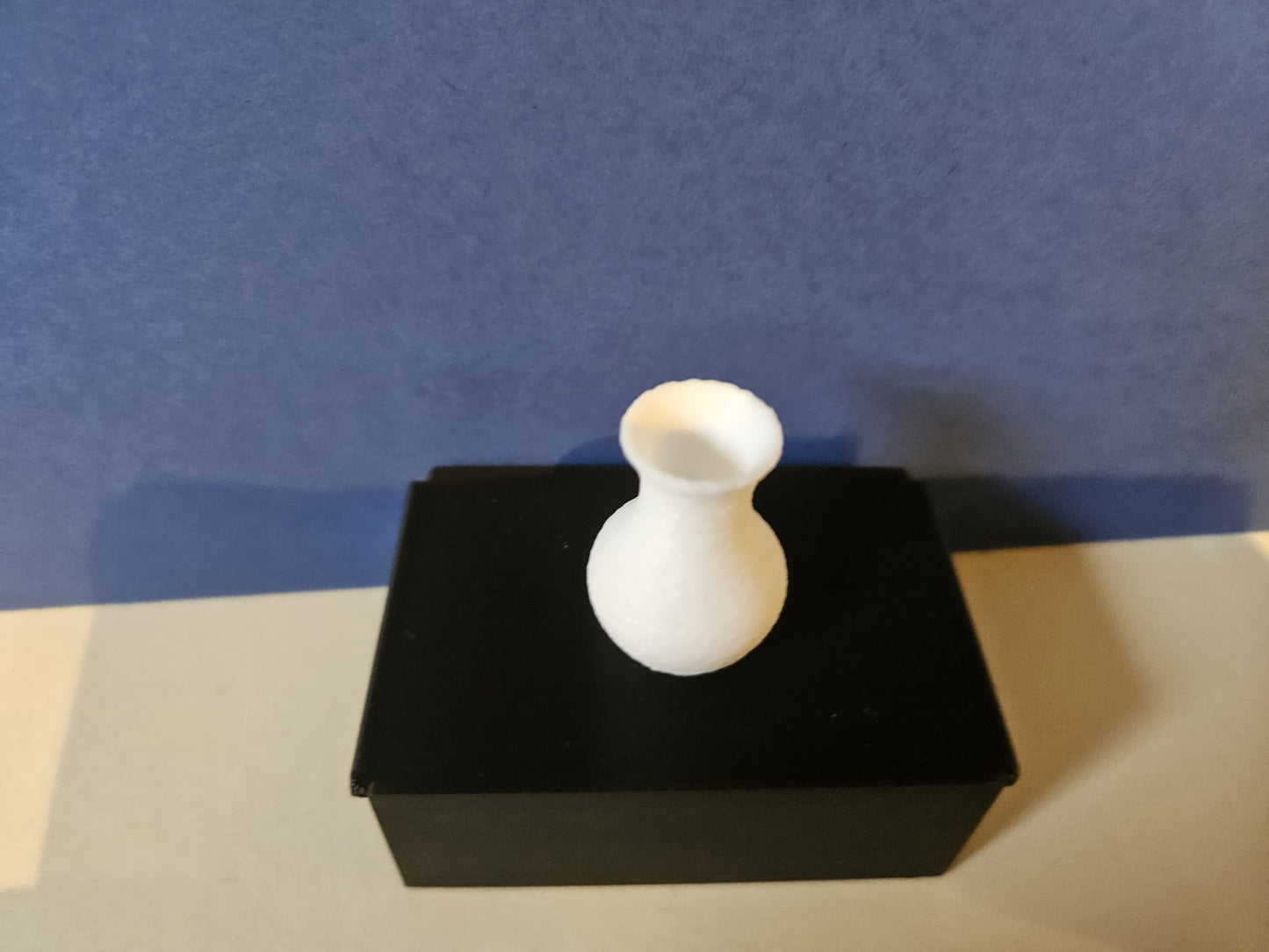 Dollhouse Vase Decoration - H 2.5cm