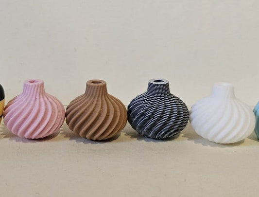 Dollhouse Vase Decoration - 2cm High