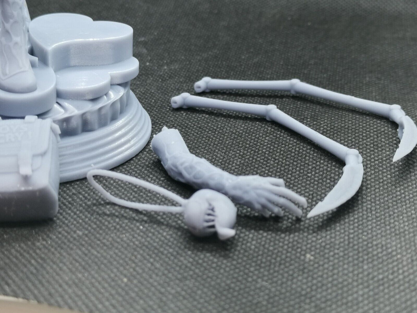 Gwenom Statue (3D Printed) Fan Art - ready to paint