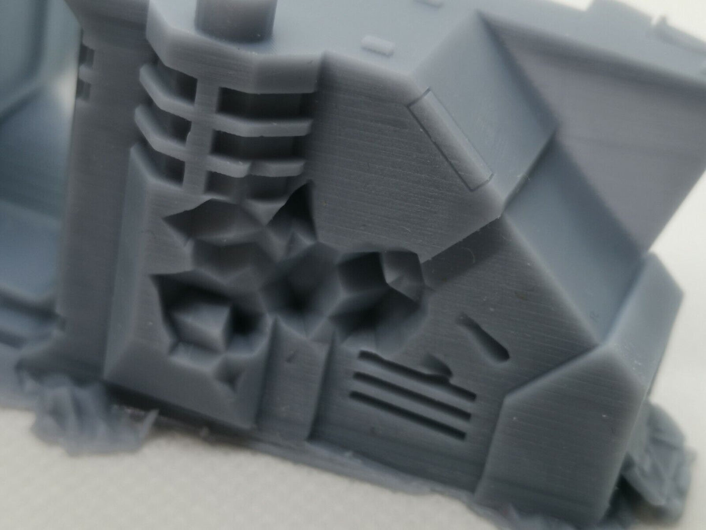 Rhino Wreck Terrain 28mm Miniature Scenery - compatible with Warhammer 40k etc