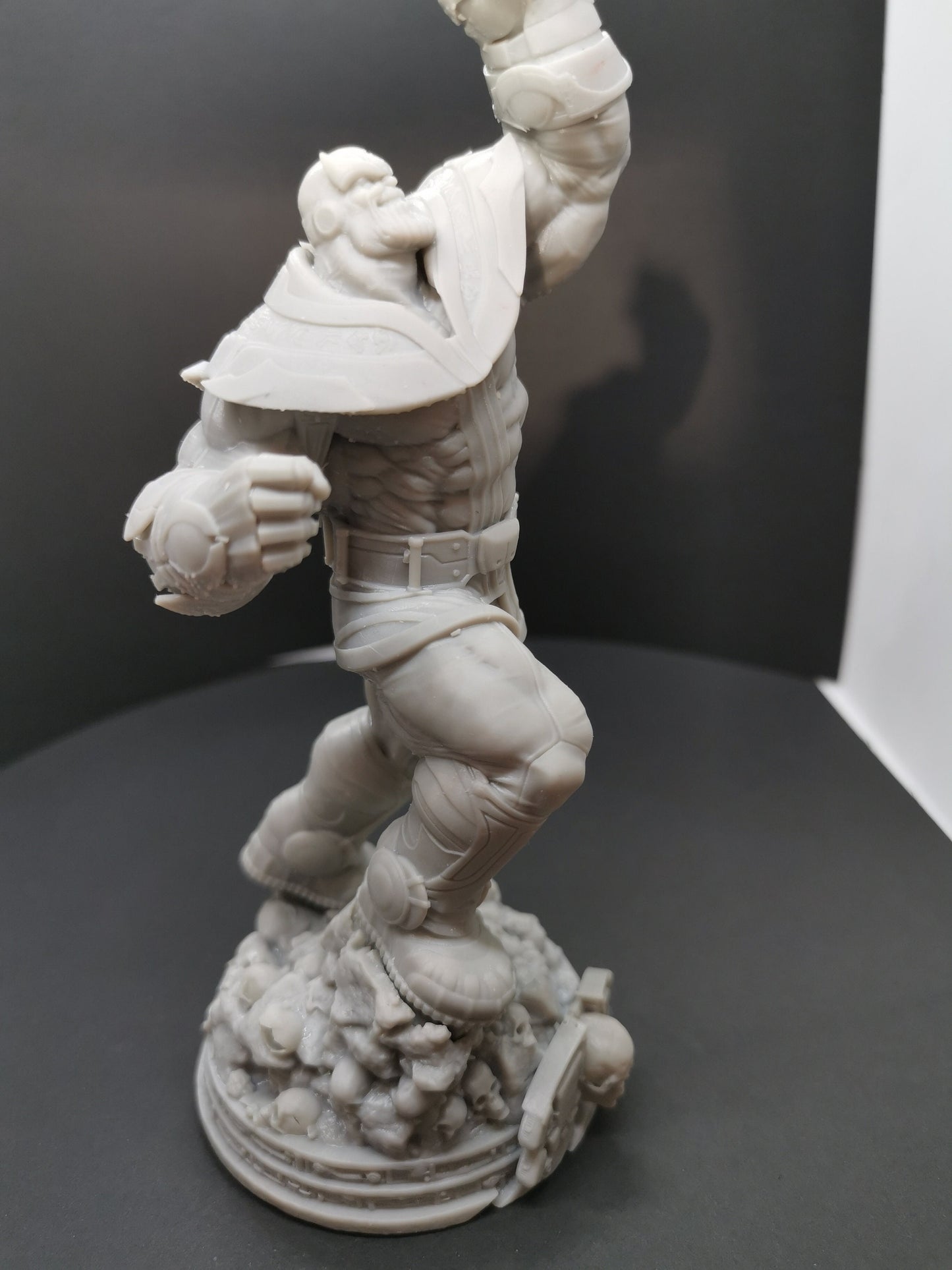 Thanos Comic Statue (Fan Art) - 4" to 18.5" (102mm to 477mm)