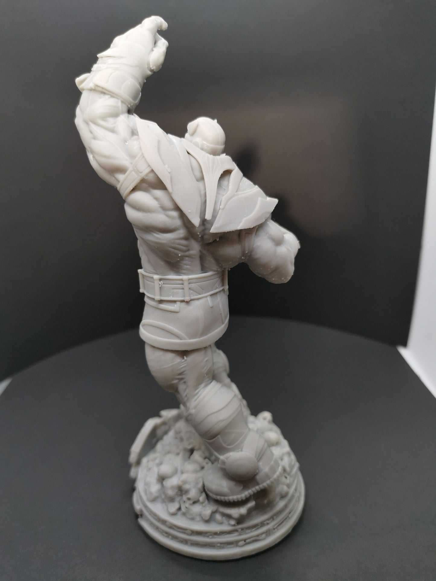 Thanos Comic Statue (Fan Art) - 4" to 18.5" (102mm to 477mm)
