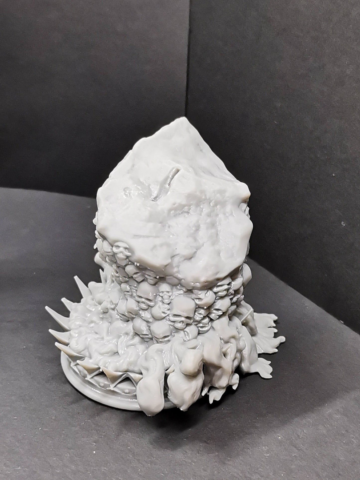 Lady Death Statue (Fan Art) - 6 or 12 scale (482mm or 241mm) - 3D Print