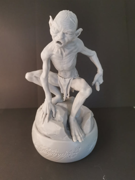 Gollum Statue 1:6 Scale - 180mm Tall - High Quality 3D Print