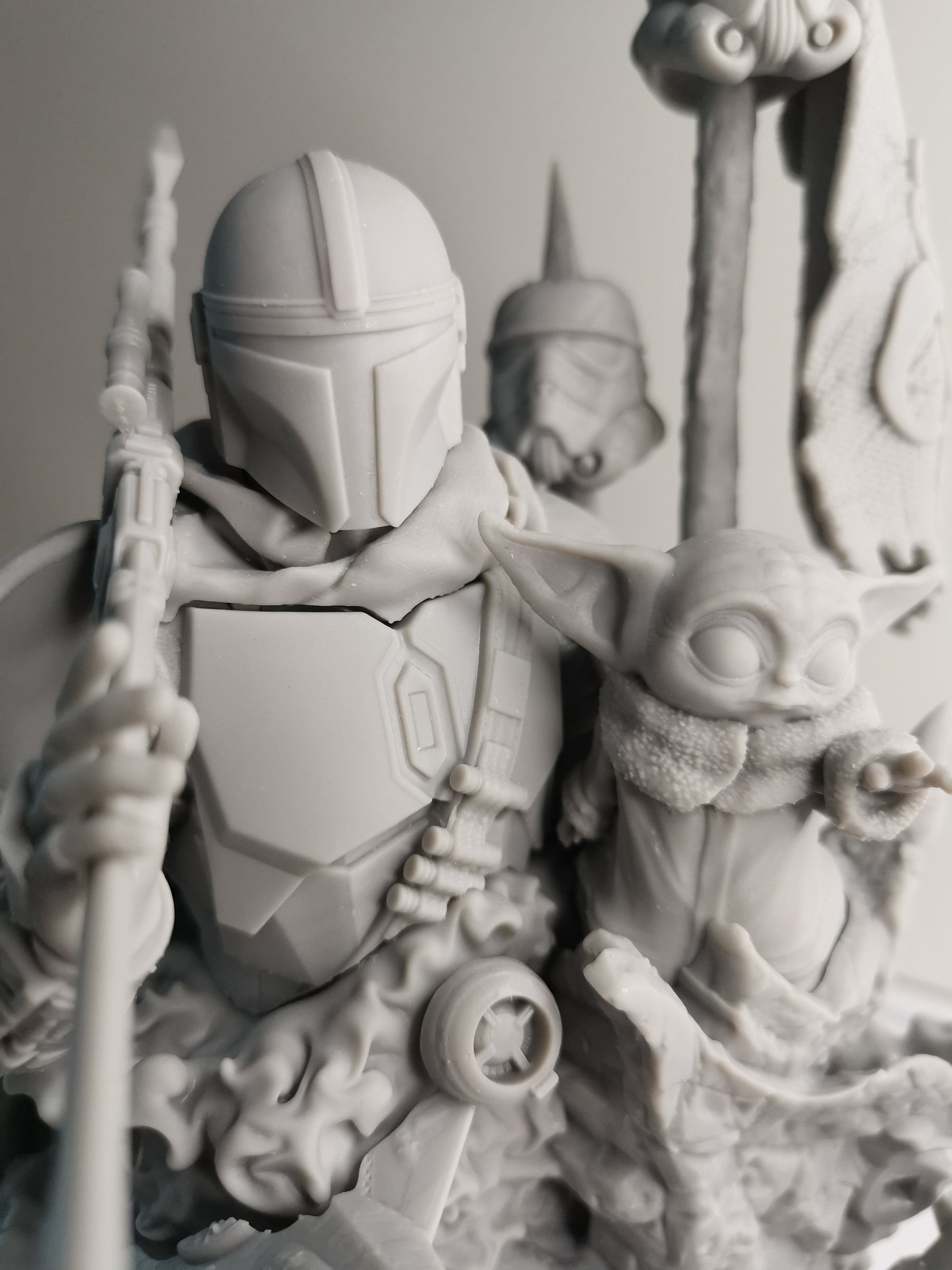 Mandalorian & Grogu Fan Art 3D Printed Model 1:8 scale (245mm)